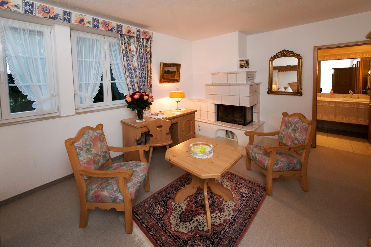 Landgasthof Zu Den Drei Sternen Brunegg Стая снимка